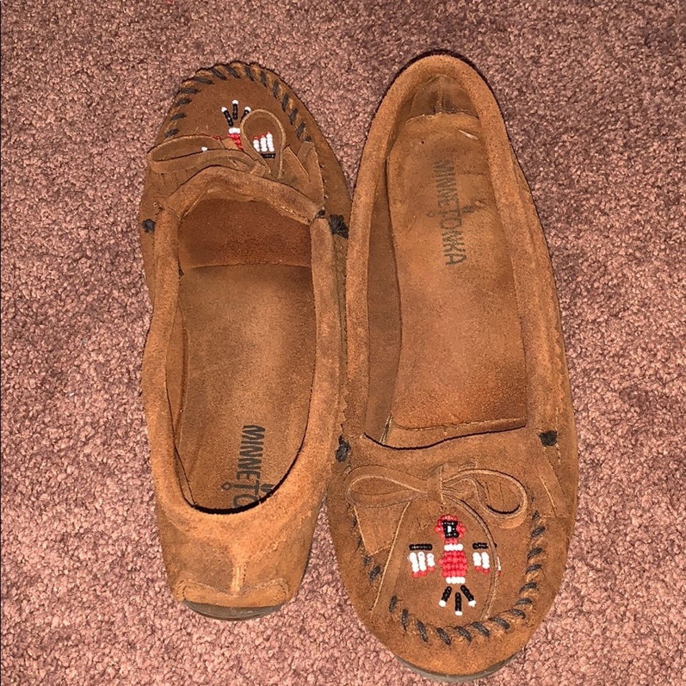 Chestnut Minnetonka classic thunderbird